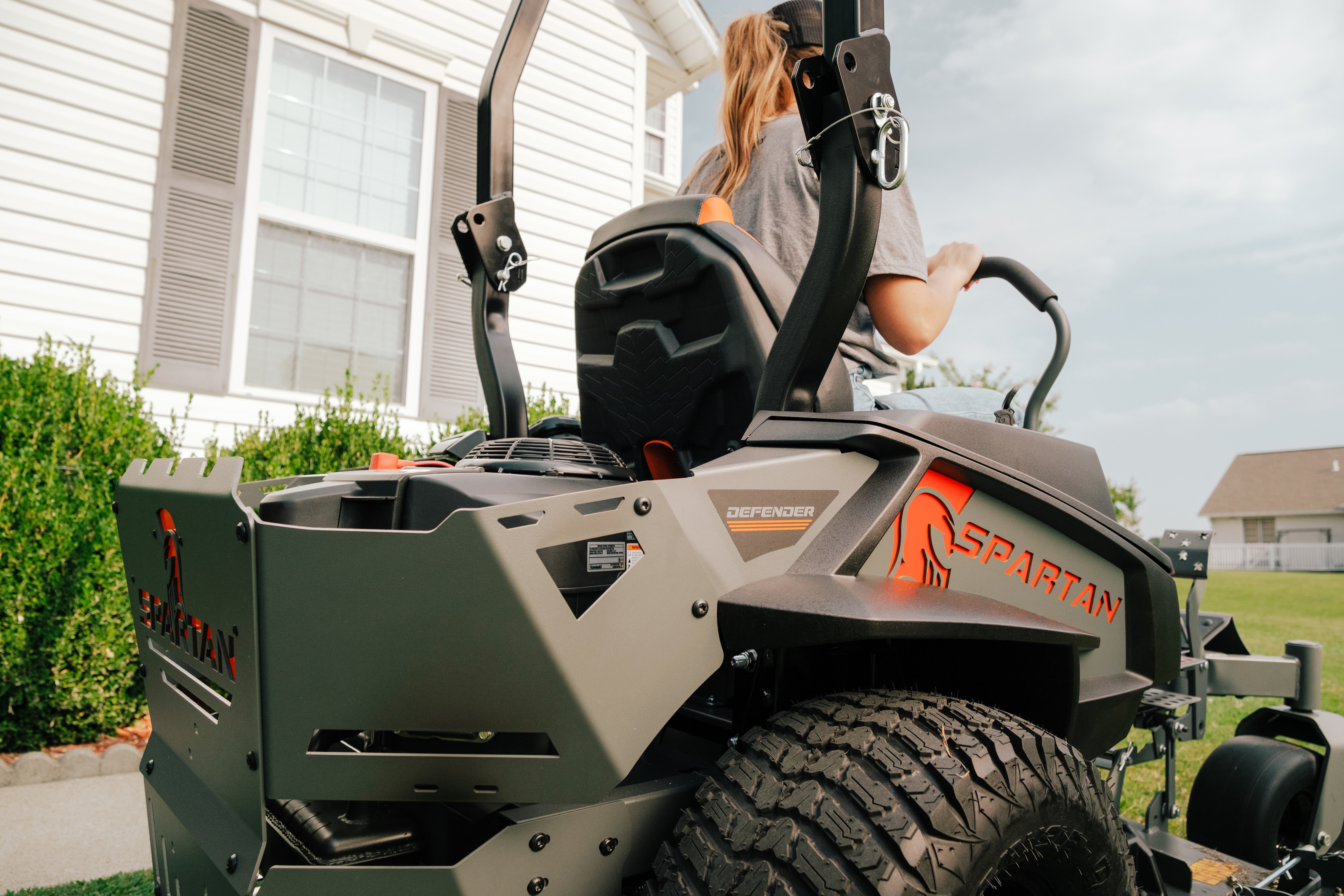 2025_Defender_Lifestyle-019.